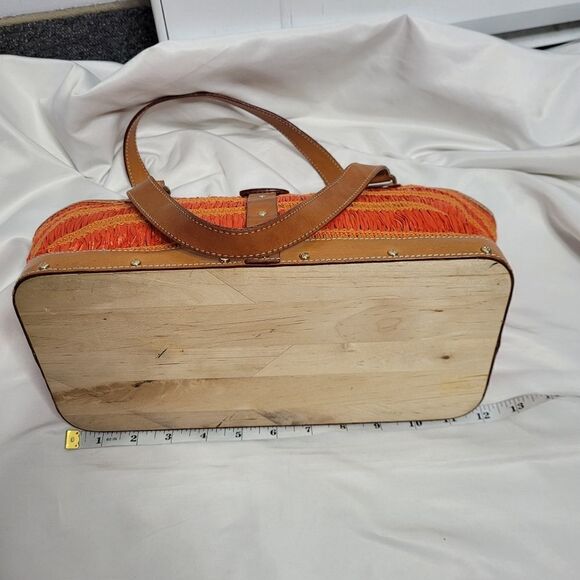 KATE SPADE orange sherbet leather trim raffia wood bottom shoulder bag purse - Picture 14 of 15